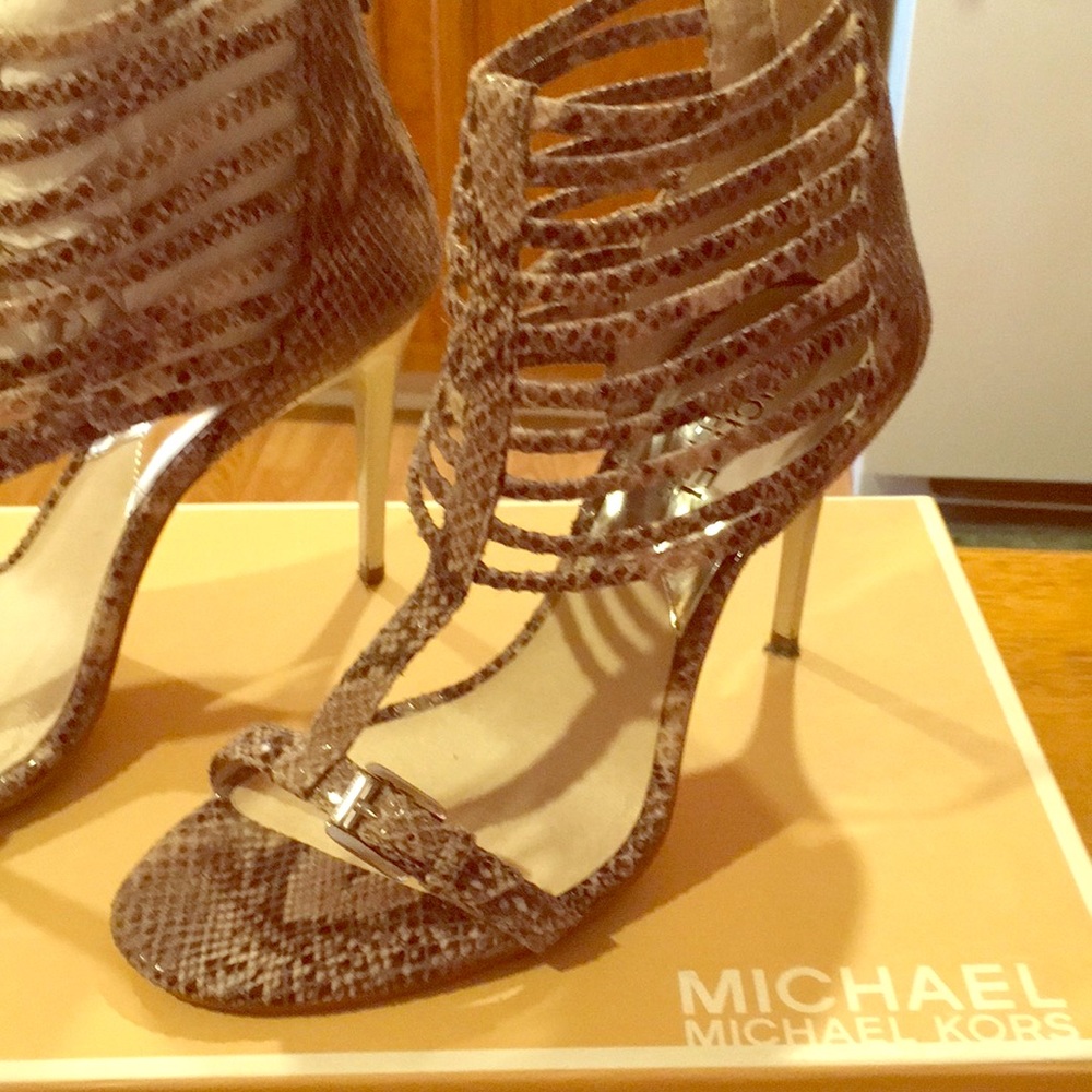 Michael Kors Molly Sandal